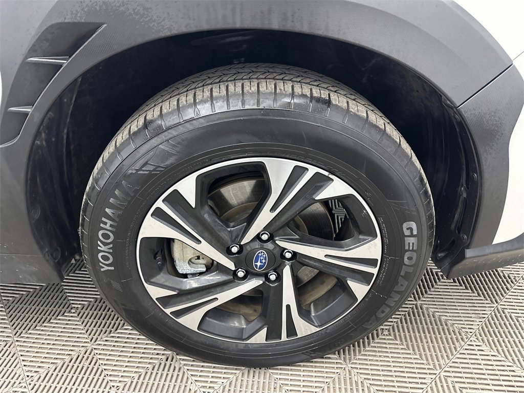 Used 2024 Subaru Crosstrek 2.0i Premium image 13