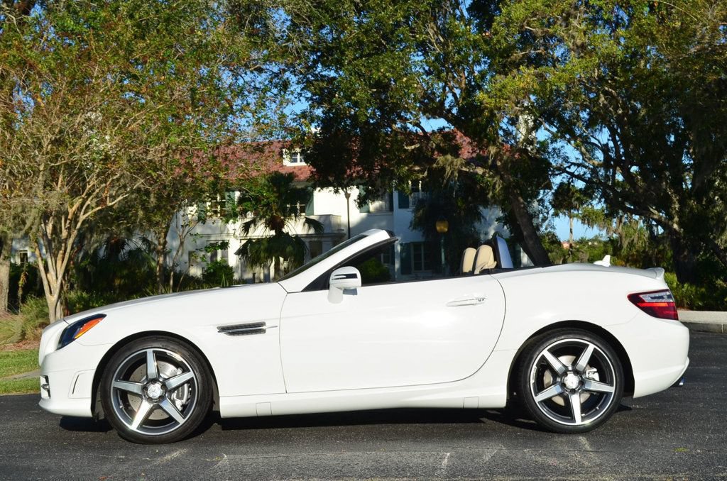Used 2015 Mercedes-Benz SLK 250 image 27