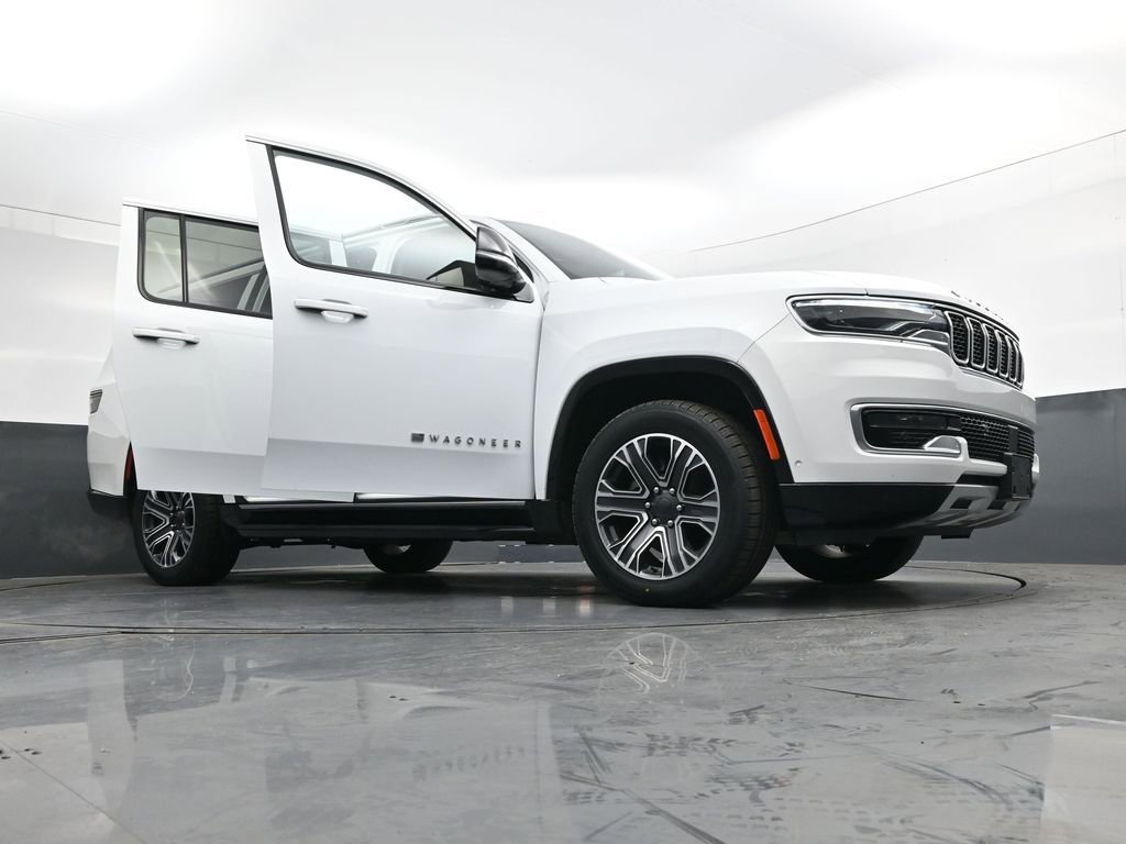 Used 2024 Jeep Wagoneer L Series II w/ Flexible Seating Group image 42