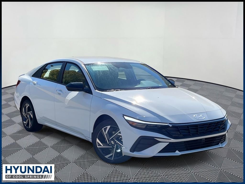 New 2025 Hyundai Elantra SEL
