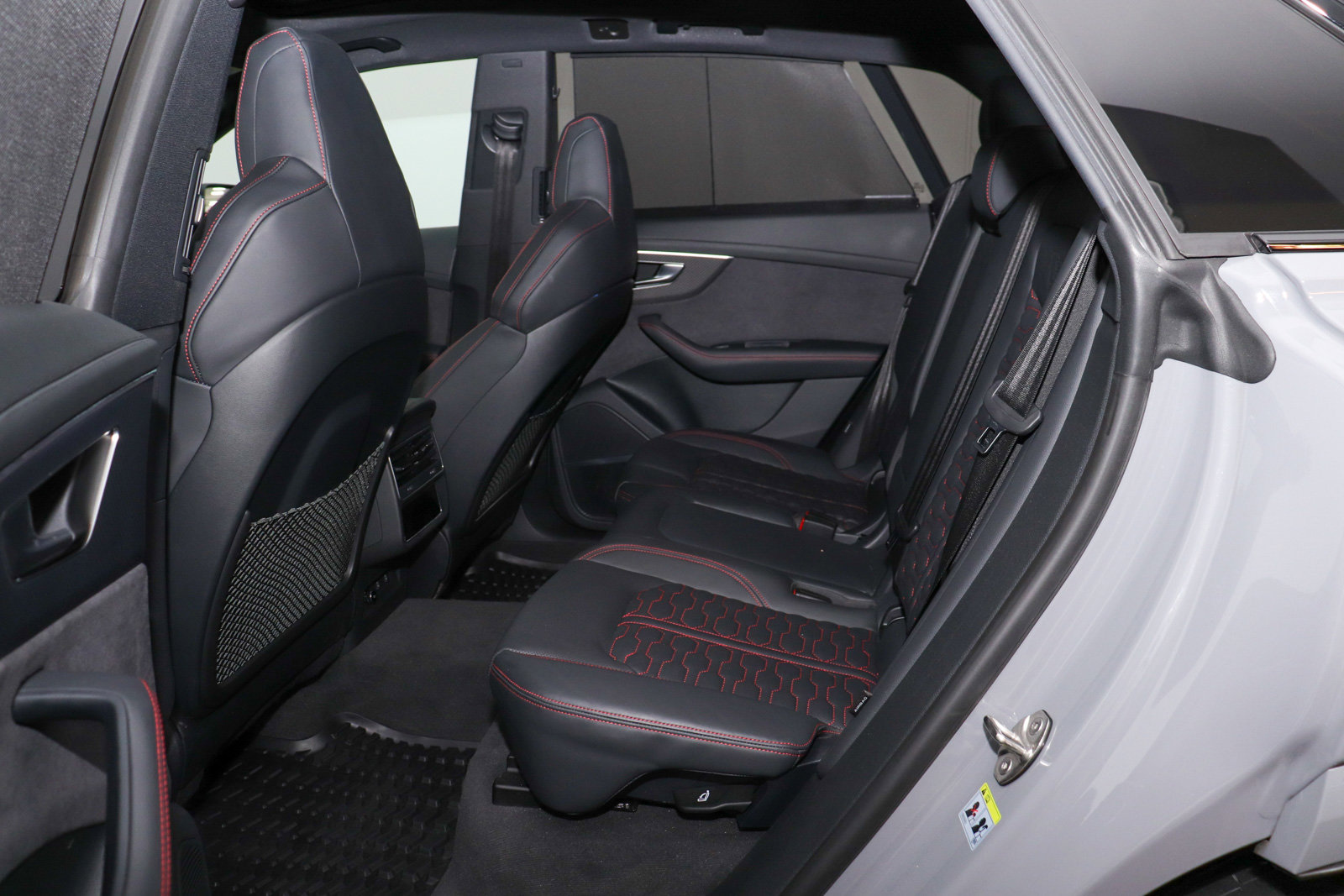 Used 2024 Audi RS Q8 image 19