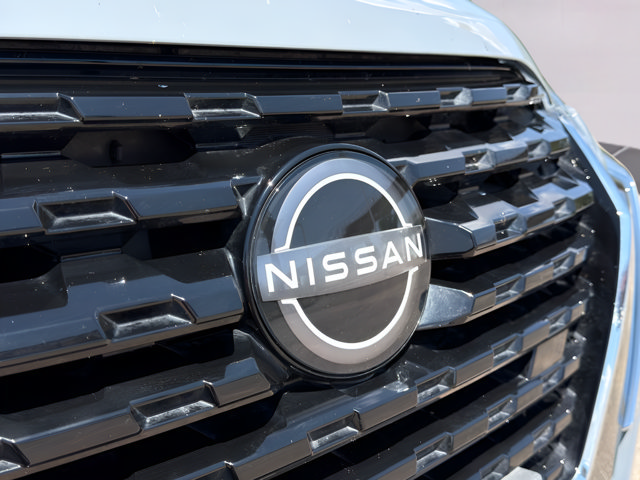 Certified 2024 Nissan Kicks SV FWD image 10