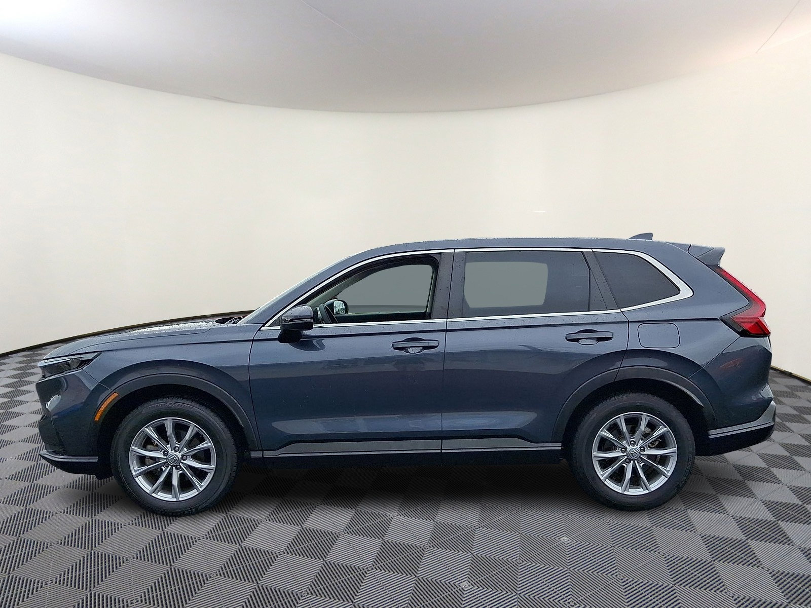 Used 2024 Honda CR-V EX image 4