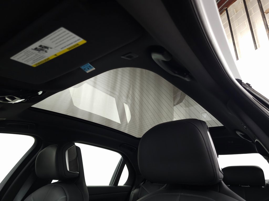 Used 2025 BMW i7 eDrive50 w/ M Sport Package image 13