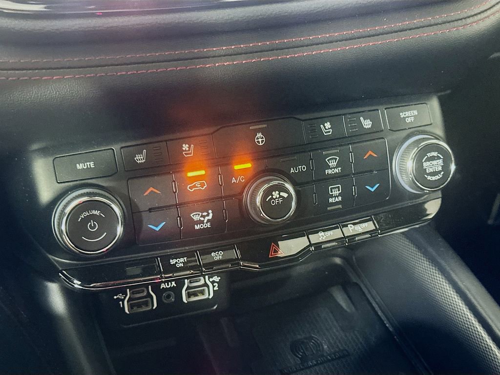 Used 2023 Dodge Durango R/T image 28