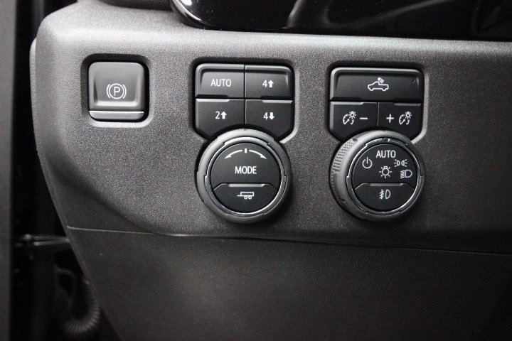 Used 2022 Chevrolet Silverado 1500 LT Trail Boss w/ Protection Package image 14