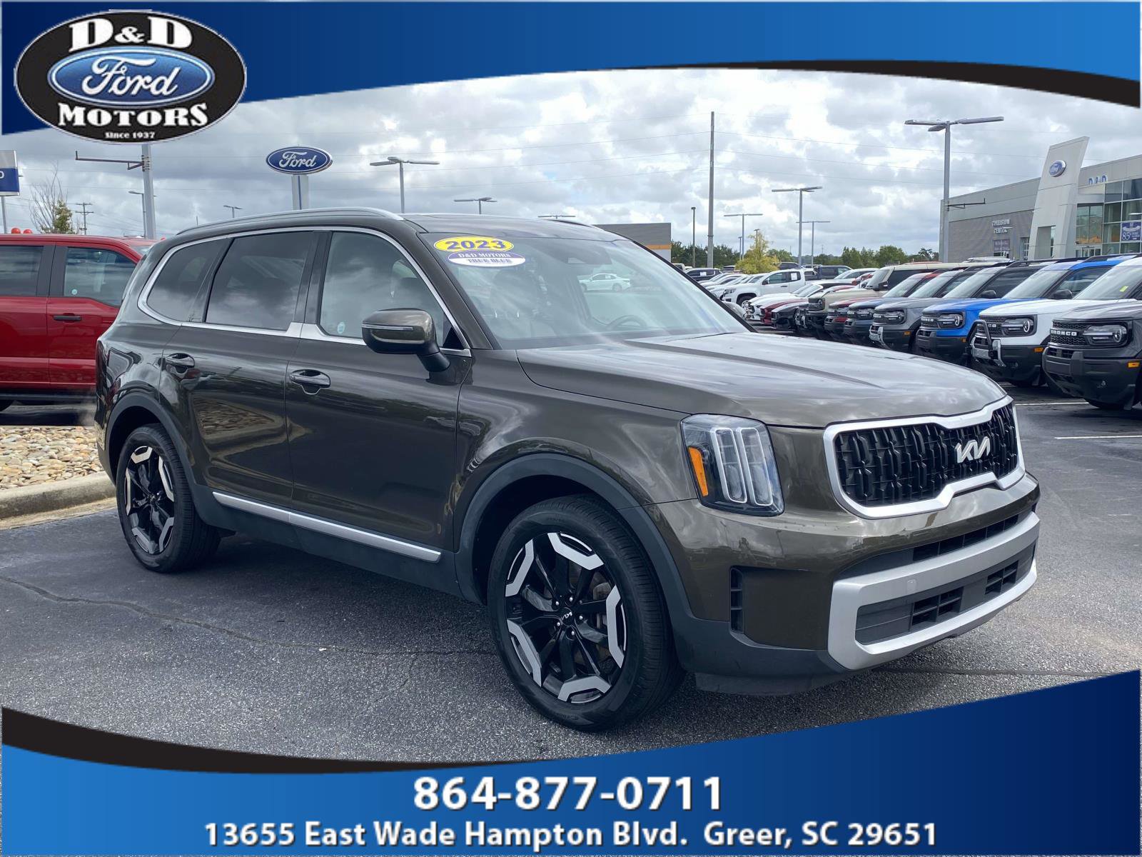 Used 2023 Kia Telluride EX w/ EX Captain's Chair Package