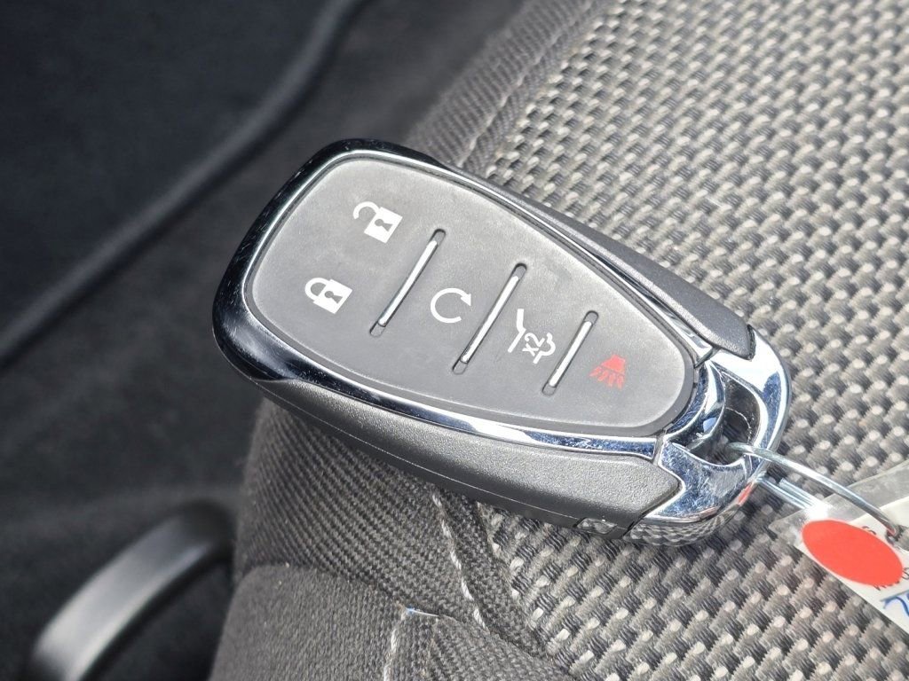 Used 2023 Chevrolet Traverse LT w/ Midnight/Sport Edition image 32