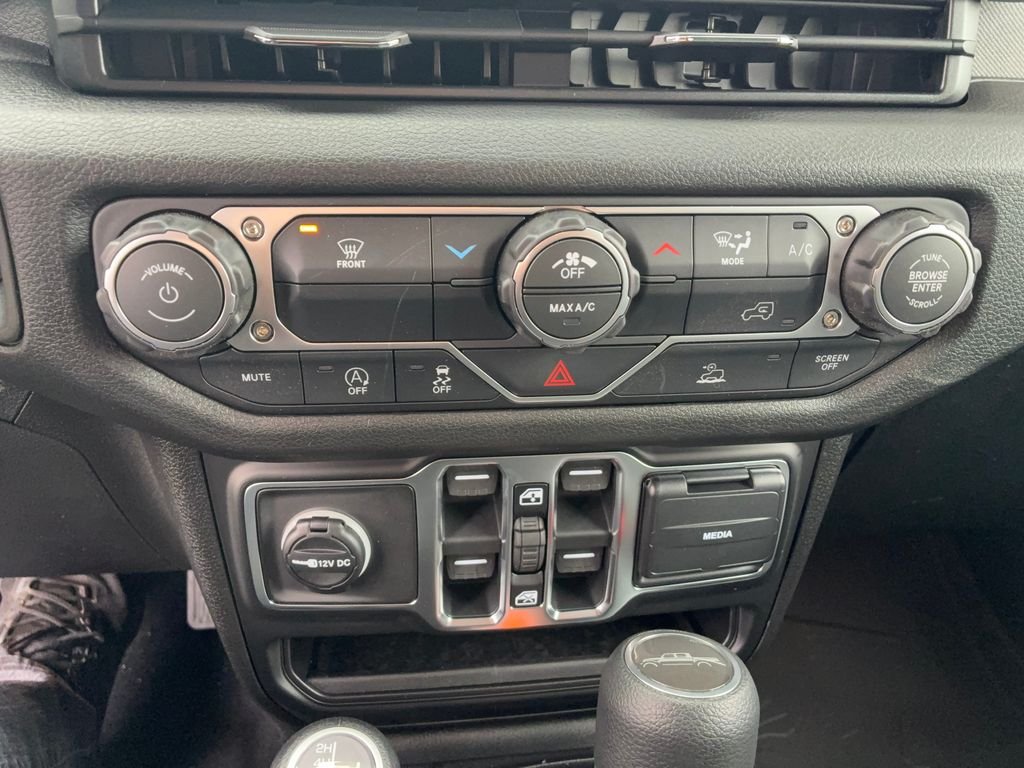 New 2026 Jeep Gladiator Sport AWD/4WD image 14