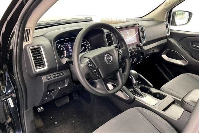 Used 2022 Nissan Frontier SV AWD/4WD image 14
