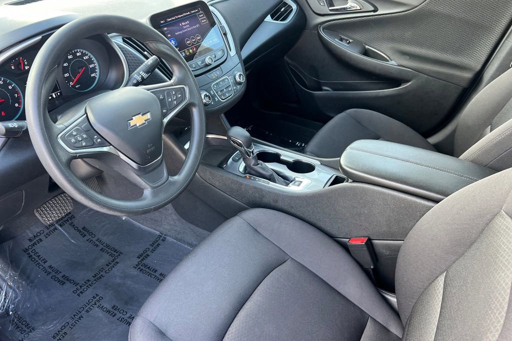 Used 2024 Chevrolet Malibu LT image 12