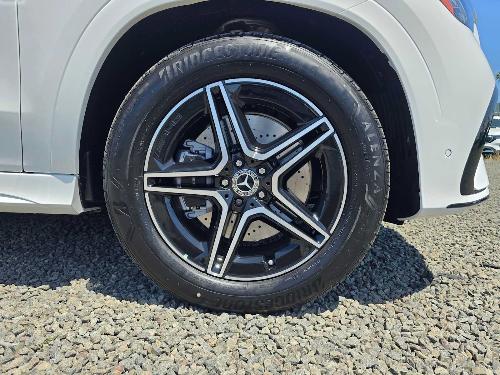 New 2026 Mercedes-Benz GLE 450e 4MATIC image 9
