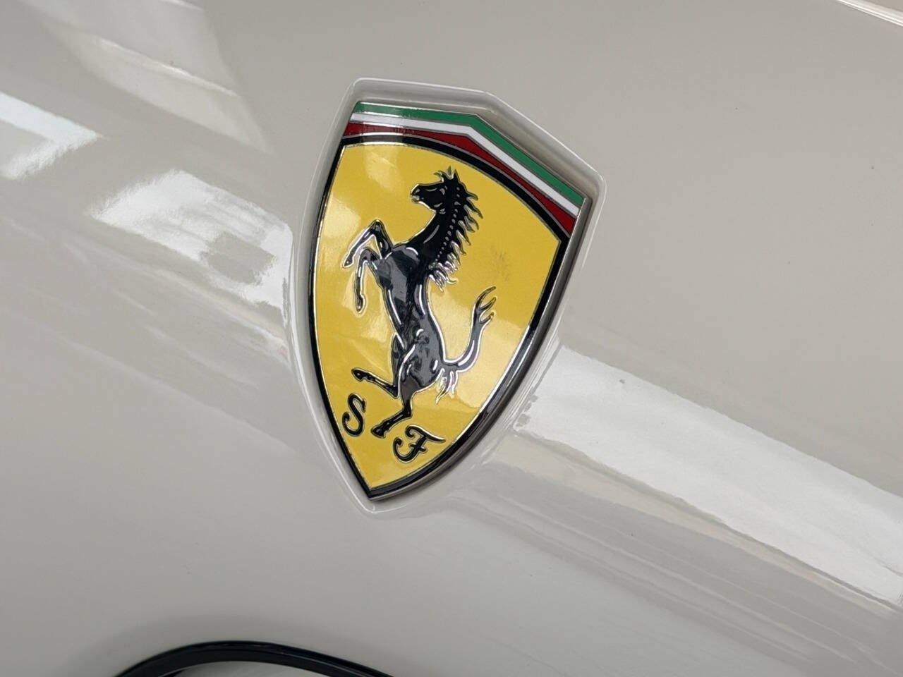 Used 2012 Ferrari California RWD image 23