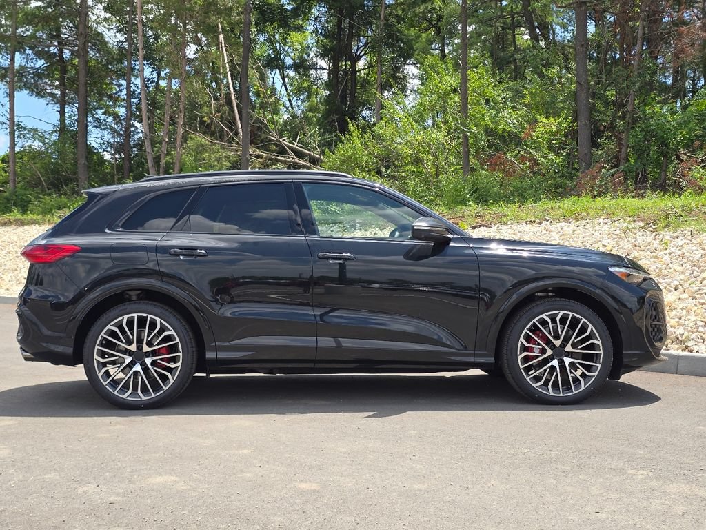 New 2026 Audi SQ5 Prestige AWD/4WD image 29