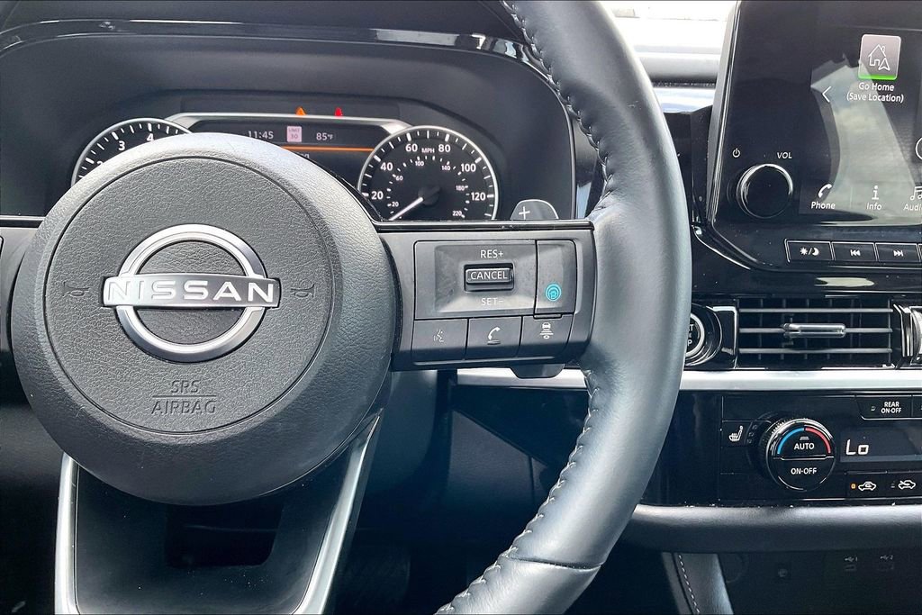 Used 2024 Nissan Pathfinder SL w/ SL Premium Package image 11