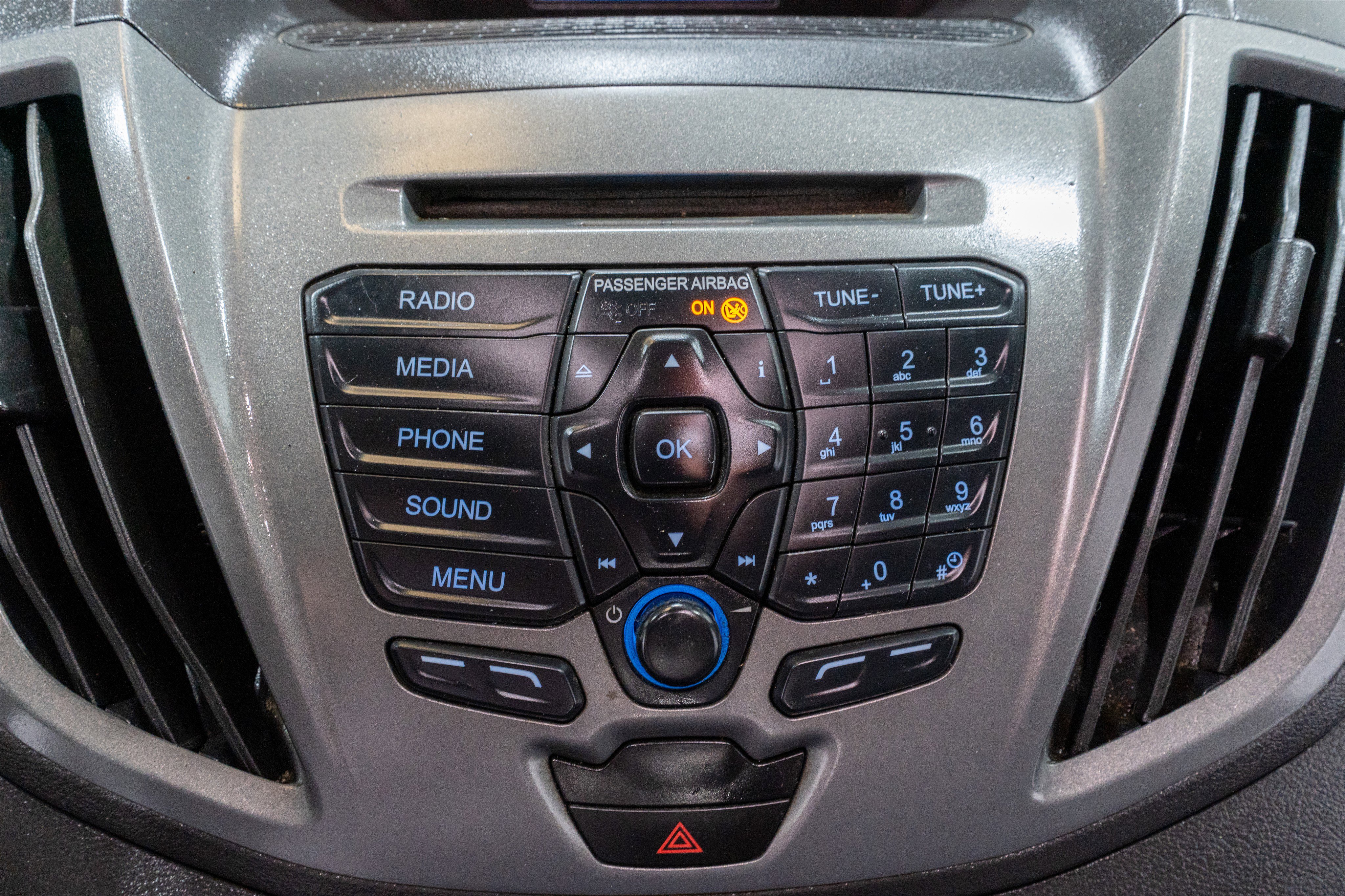 Used 2018 Ford Transit 350 148 High Roof Extended image 22