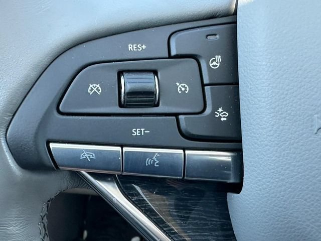Used 2024 Cadillac XT6 Premium Luxury FWD image 21