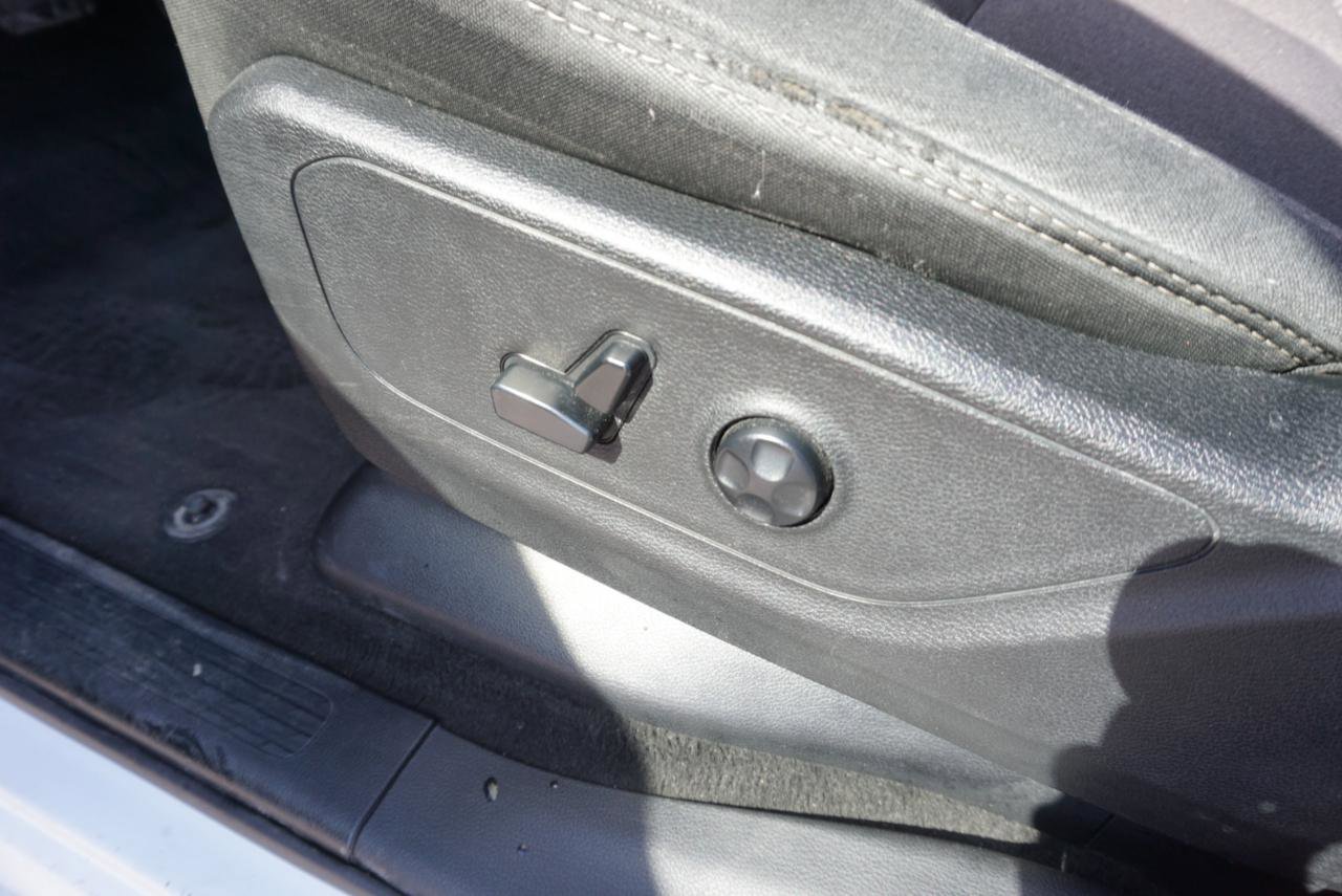 Used 2020 RAM 1500 Big Horn AWD/4WD image 16