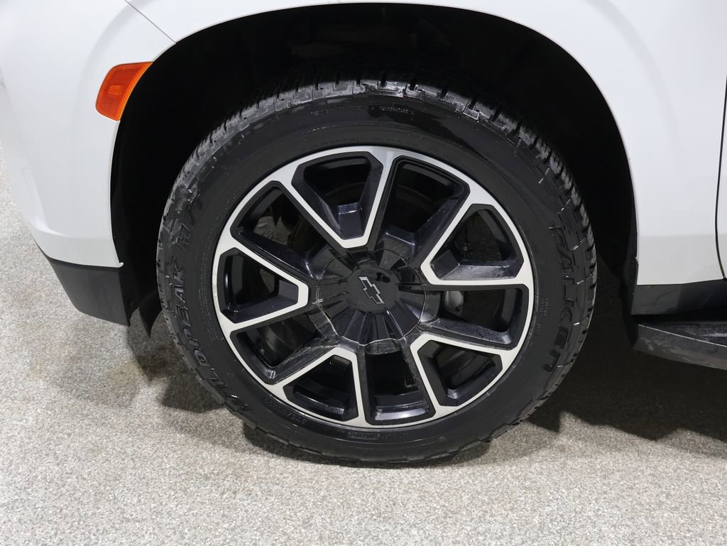 Used 2021 Chevrolet Suburban RST image 9