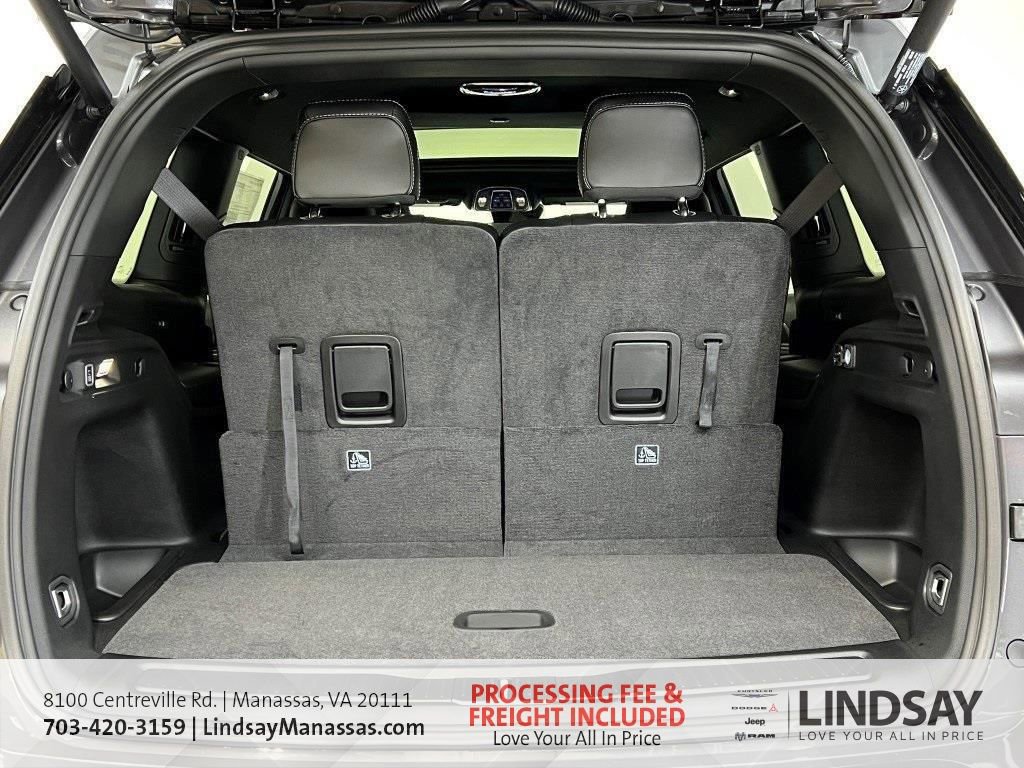 New 2025 Jeep Grand Cherokee L Limited w/ Trailer Tow Package image 9