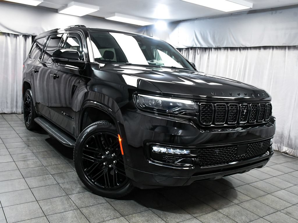Used 2023 Jeep Wagoneer Series II w/ Convenience Group I AWD/4WD image 3