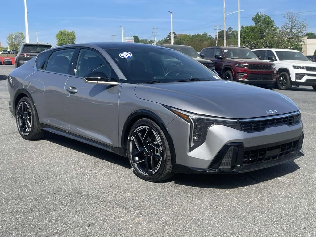 Used 2025 Kia K4 GT-Line w/ GT-Line Sunroof Package image 1