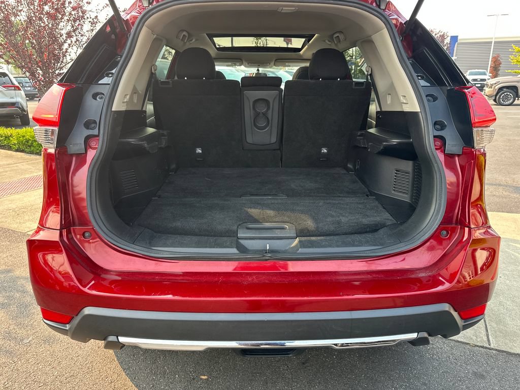 Used 2018 Nissan Rogue SV AWD/4WD image 26