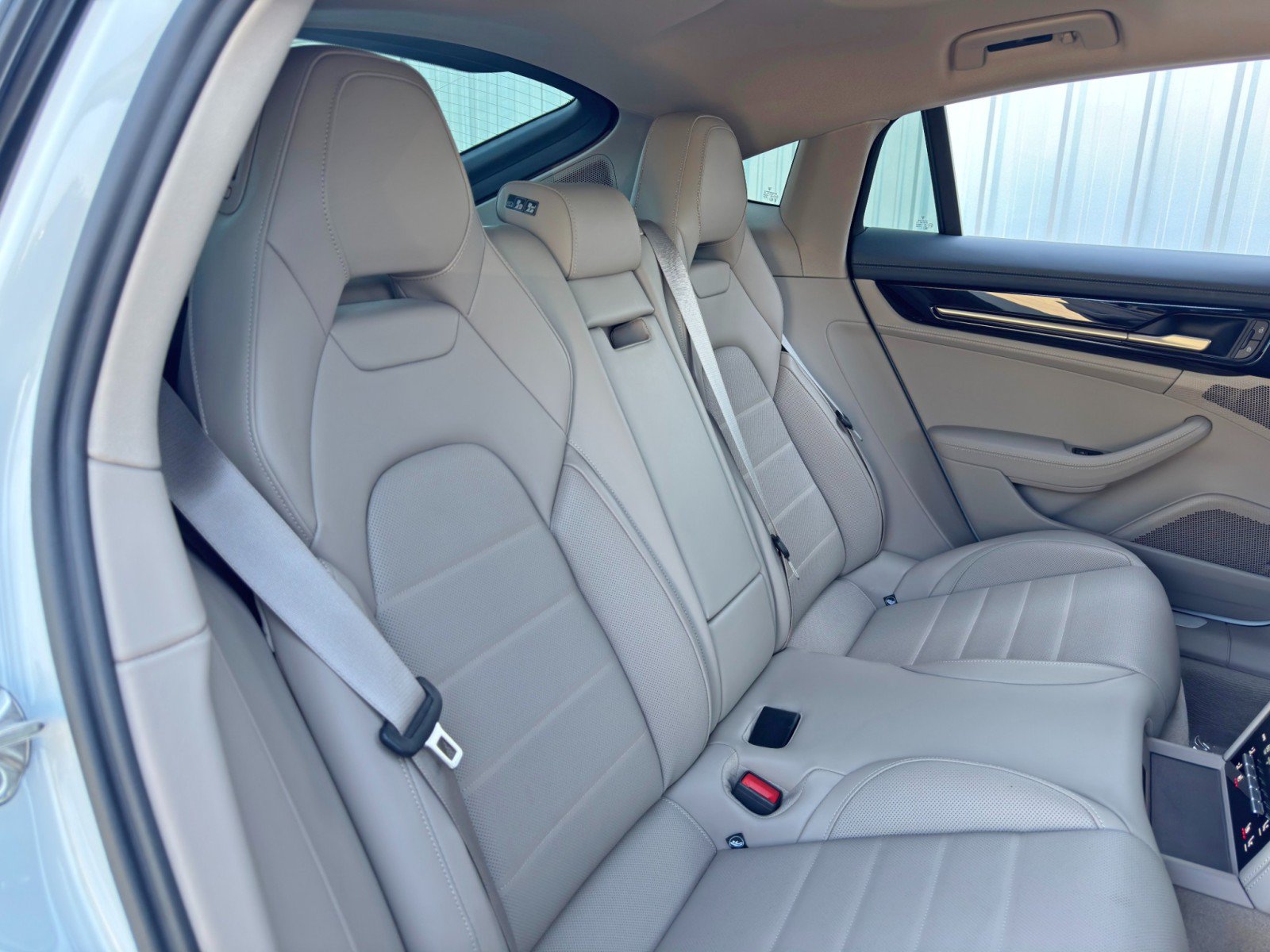 Used 2024 Porsche Panamera 4 AWD/4WD image 43