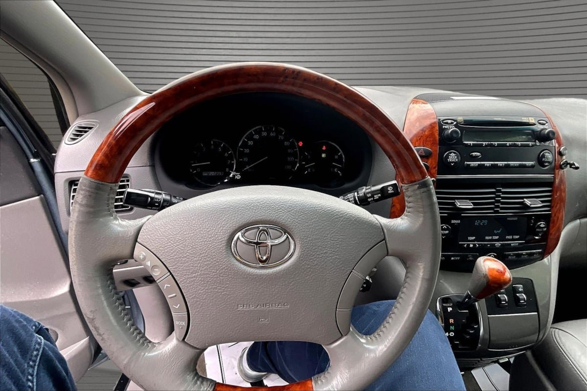 Used 2006 Toyota Sienna XLE Limited AWD/4WD image 8