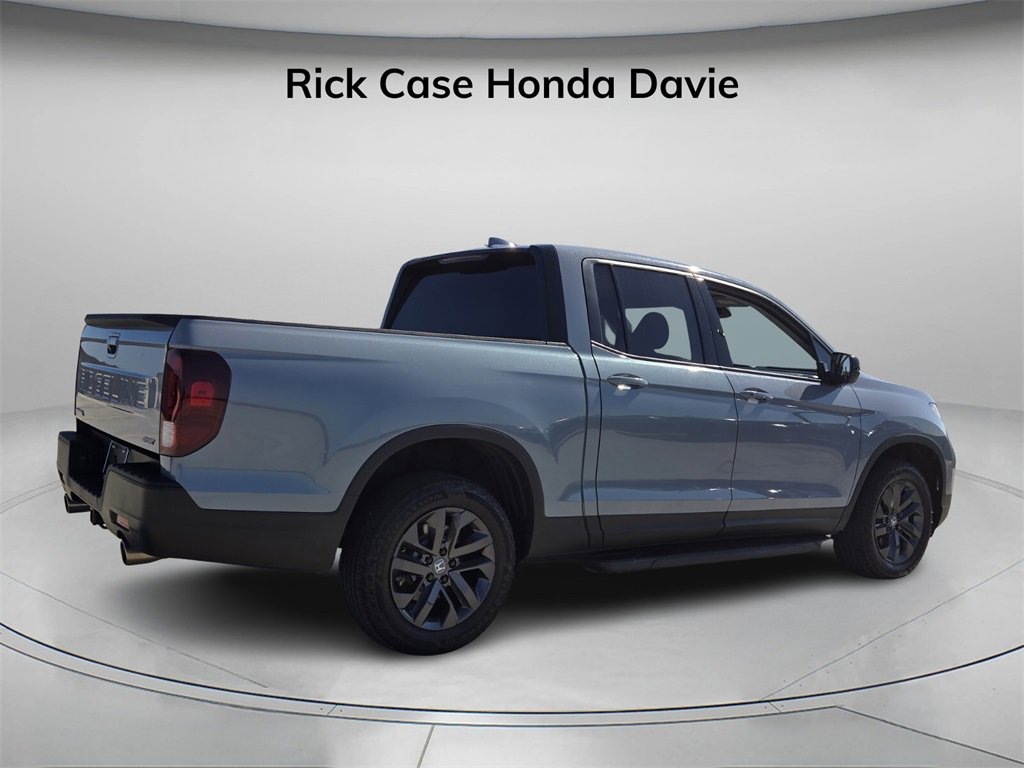 Used 2024 Honda Ridgeline Sport image 7
