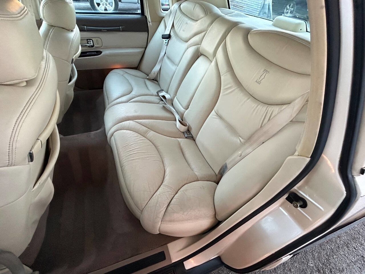 Used 1997 Lincoln Town Car Cartier image 13