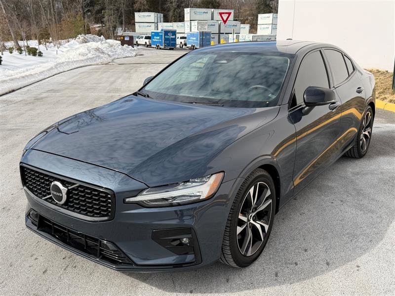 Used 2023 Volvo S60 B5 Core image 10