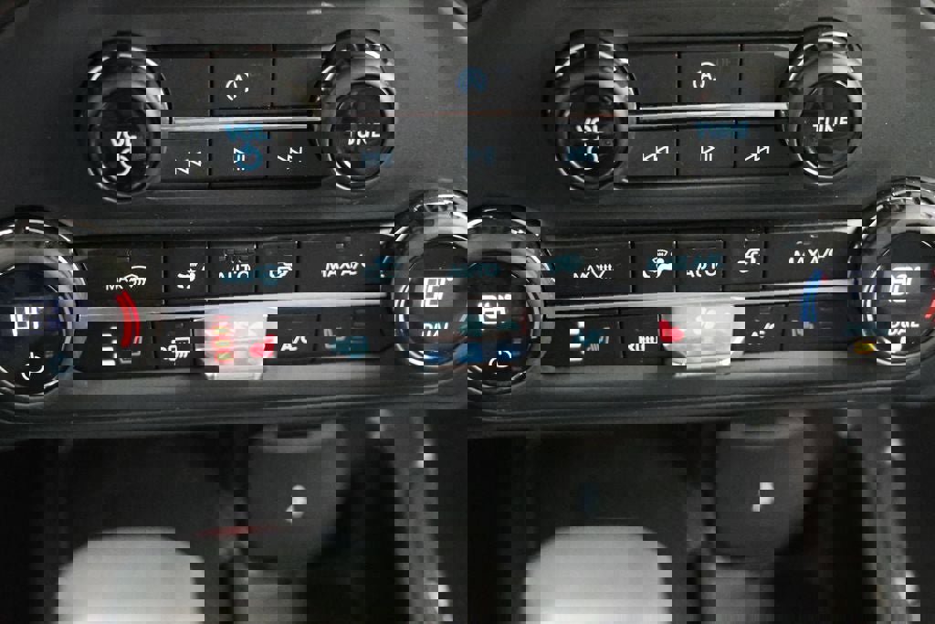 Used 2025 Ford Bronco Big Bend image 22