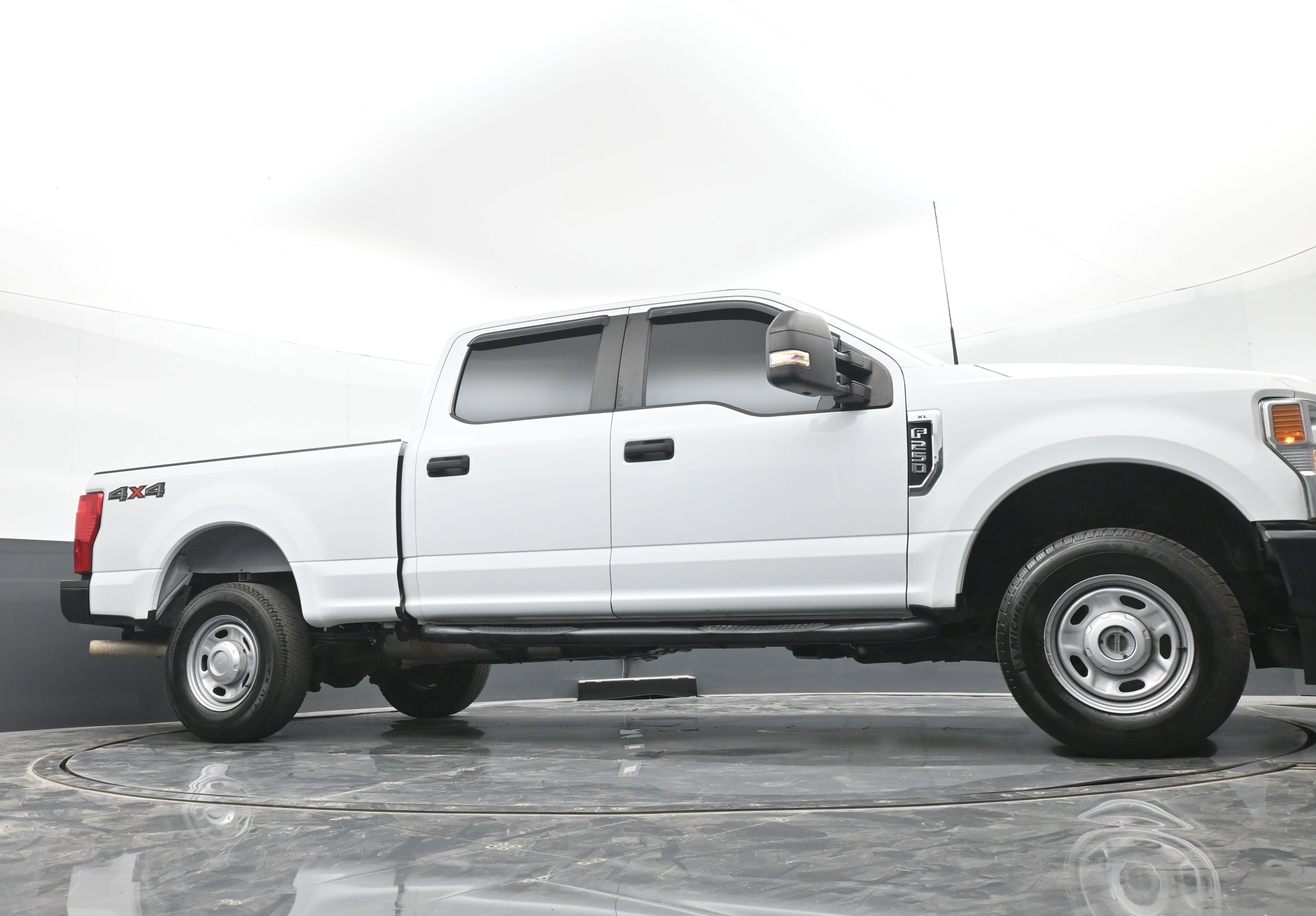 Used 2022 Ford F250 XL w/ Power Equipment Group image 40
