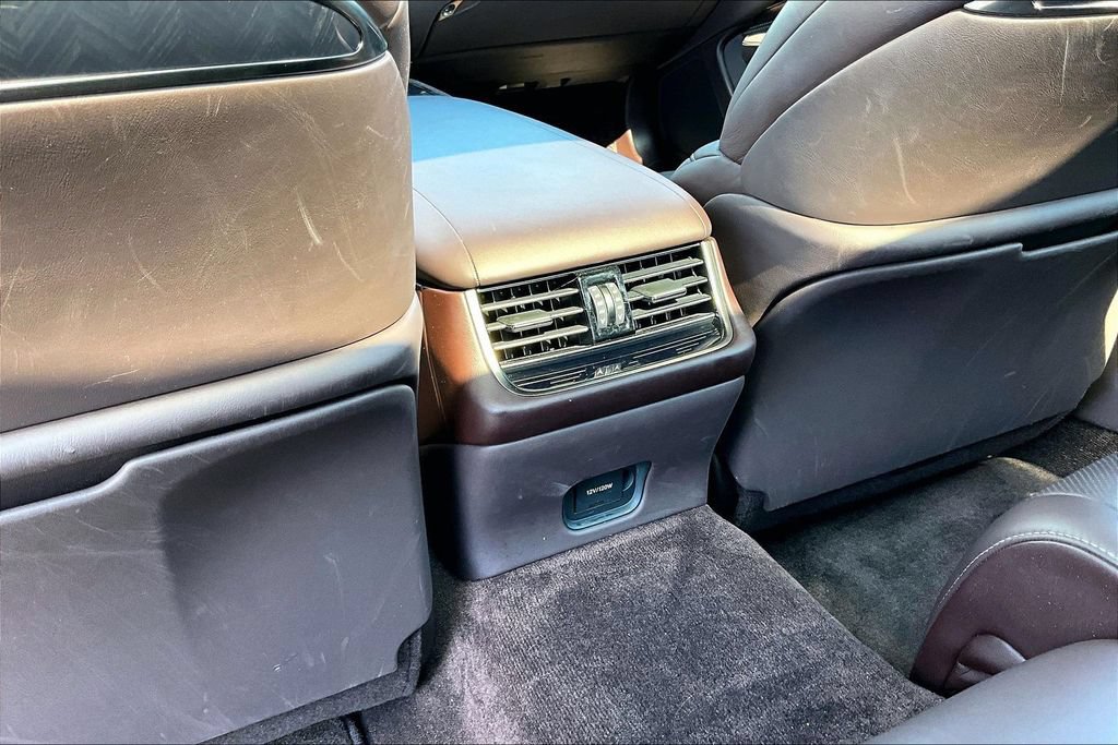 Used 2018 Lexus LS 500 w/ Luxury Package RWD image 33
