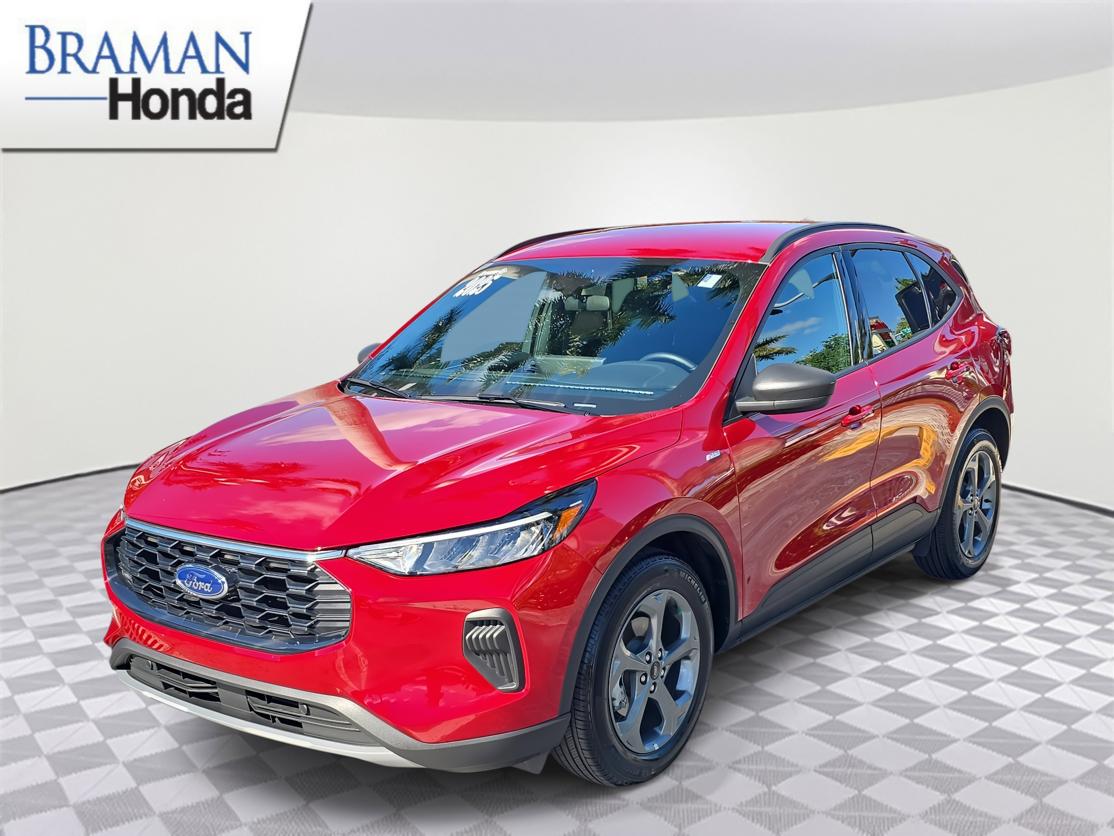 Used 2025 Ford Escape ST-Line w/ Tech Pack #1 image 2