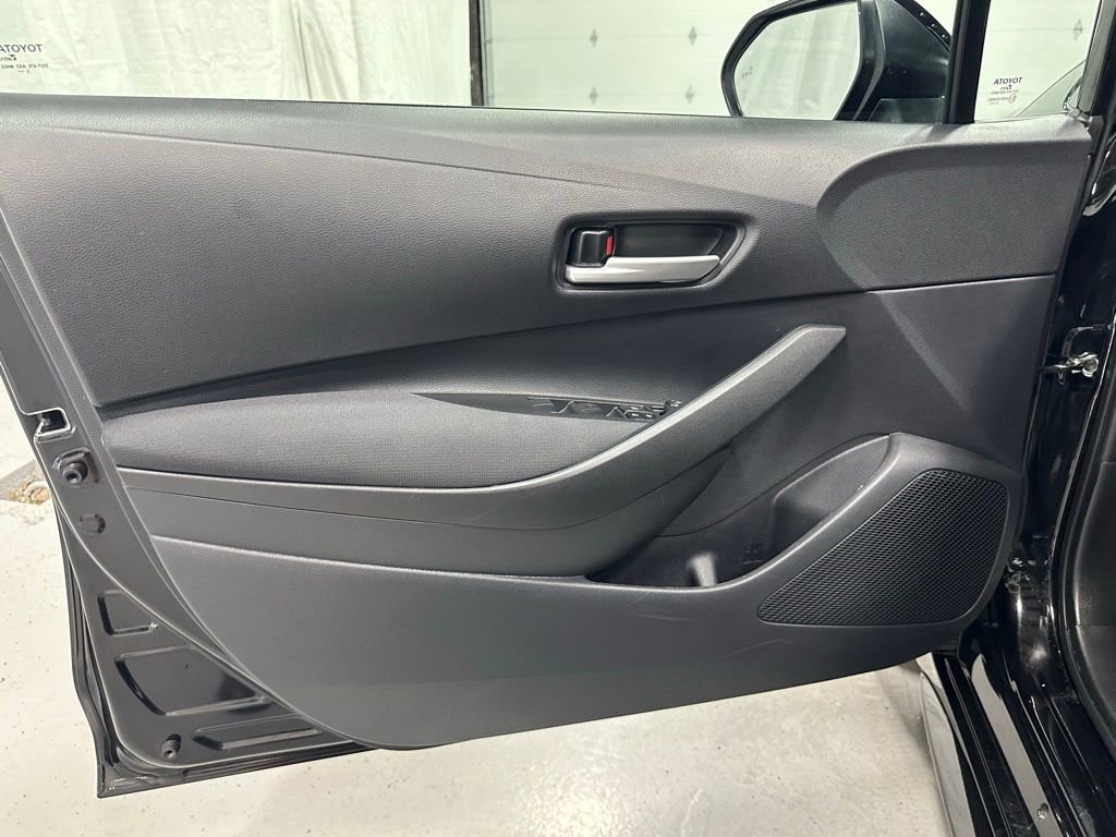 Used 2026 Toyota Corolla SE FWD image 8