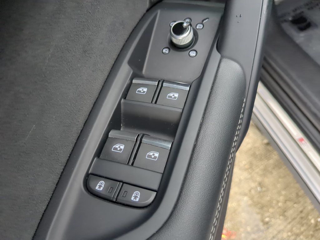 Used 2022 Audi SQ5 Premium Plus AWD/4WD image 18