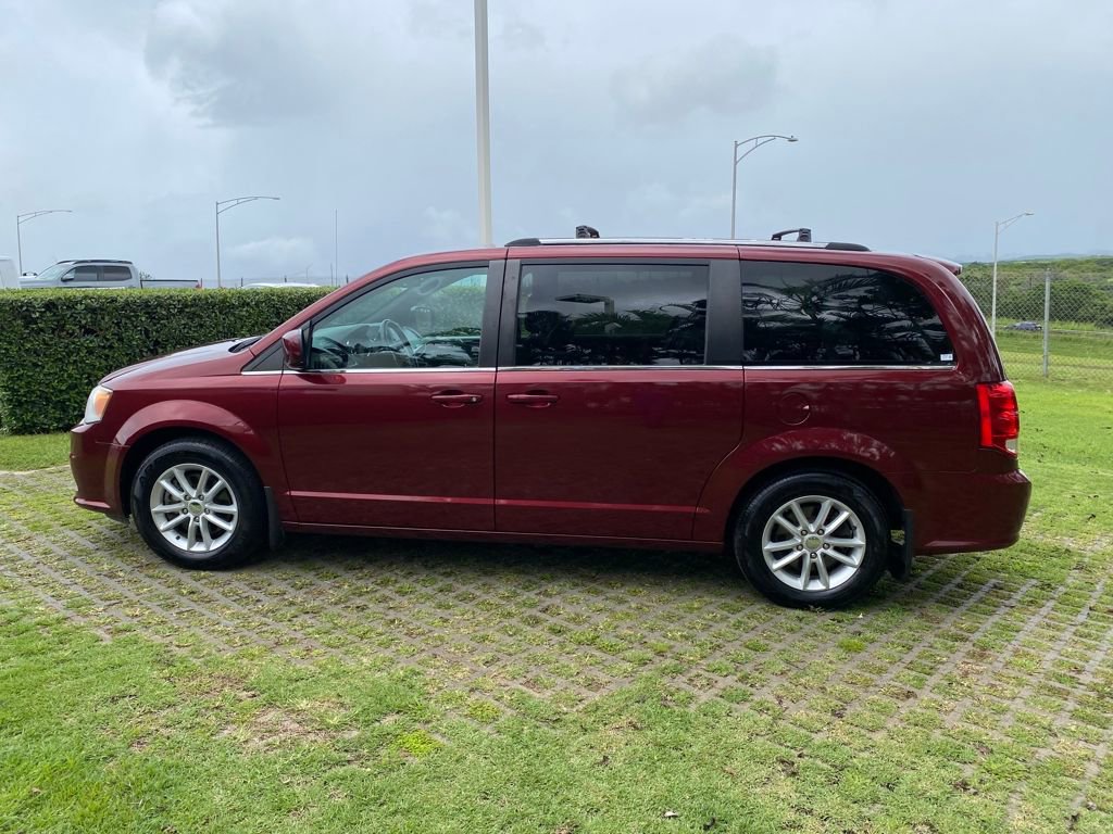 Used 2019 Dodge Grand Caravan SXT w/ Mopar Premium Addition Group image 4
