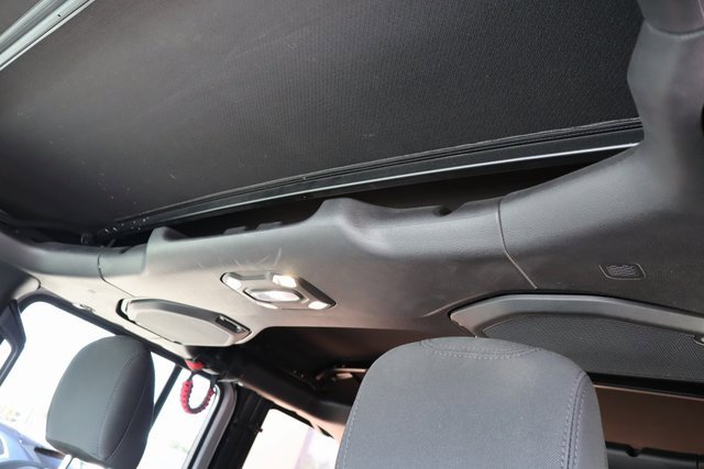 Used 2021 Jeep Wrangler Unlimited Sport image 38