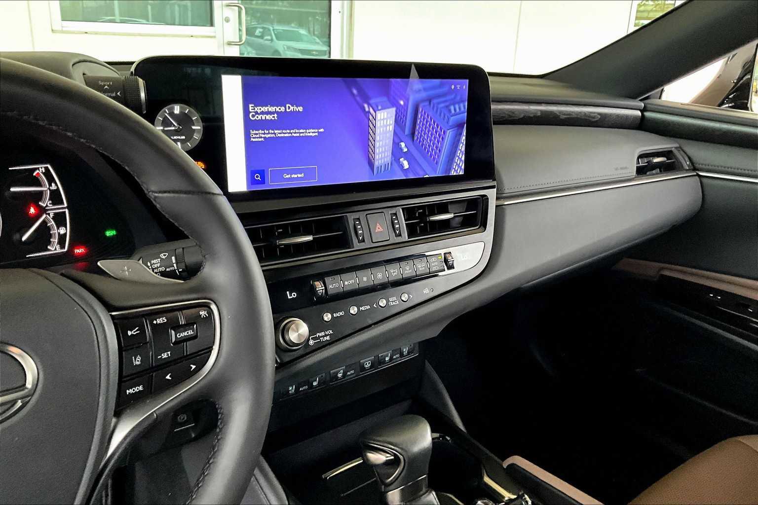Used 2024 Lexus ES 350 w/ Premium Package image 6