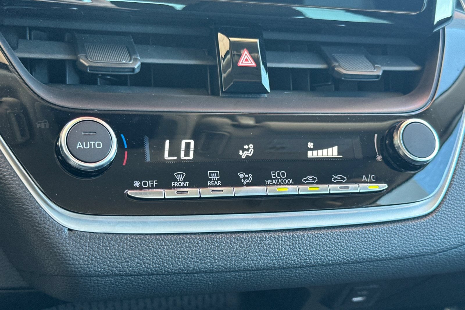 Certified 2024 Toyota Corolla LE FWD image 23