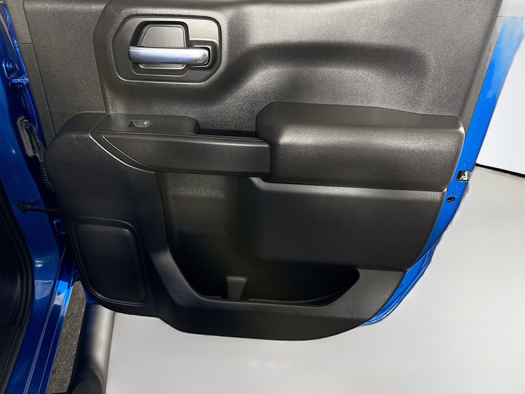 Used 2023 Chevrolet Silverado 1500 Custom RWD image 26