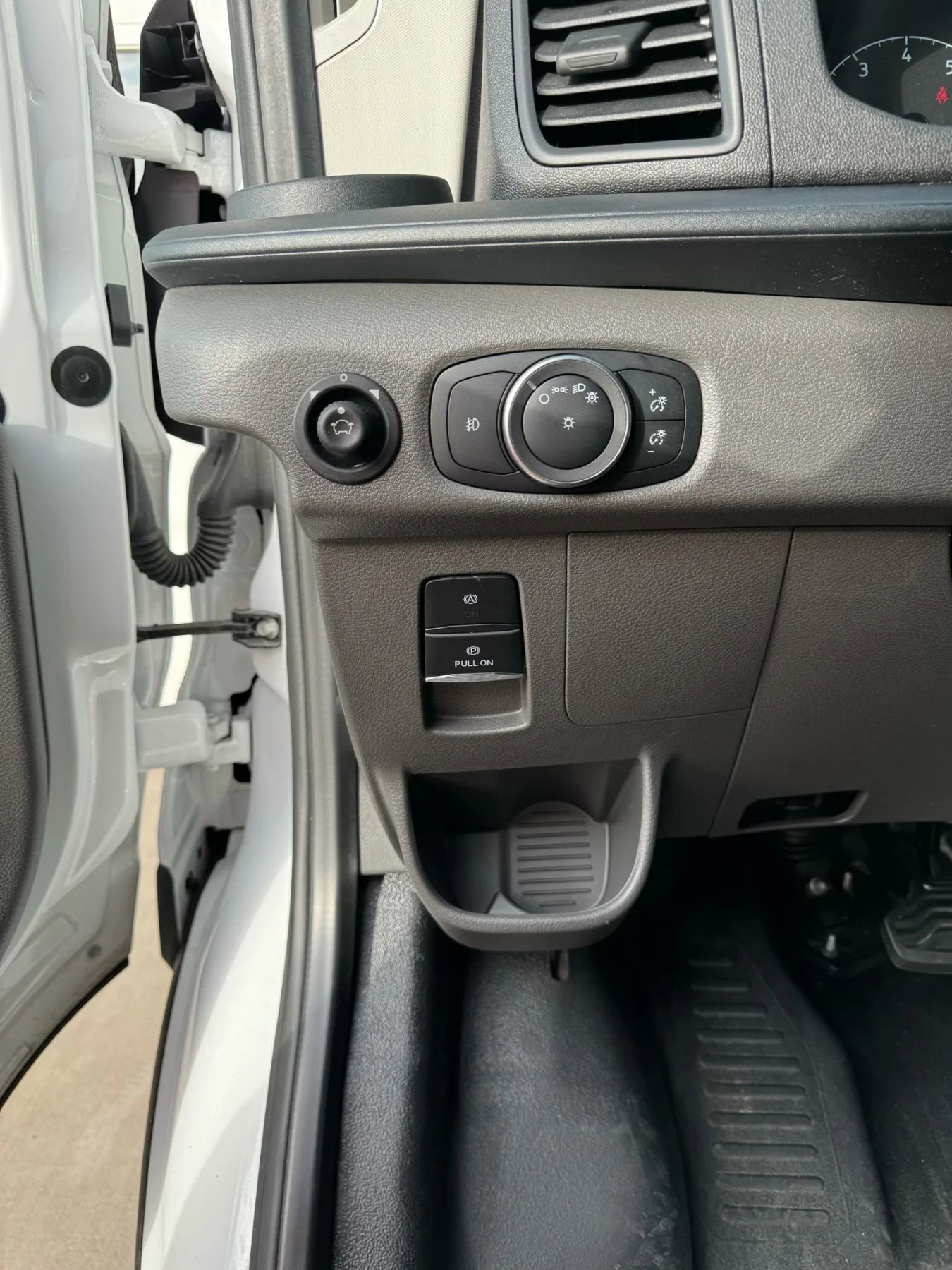 Used 2024 Ford Transit 250 Low Roof w/ Exterior Upgrade Package image 7