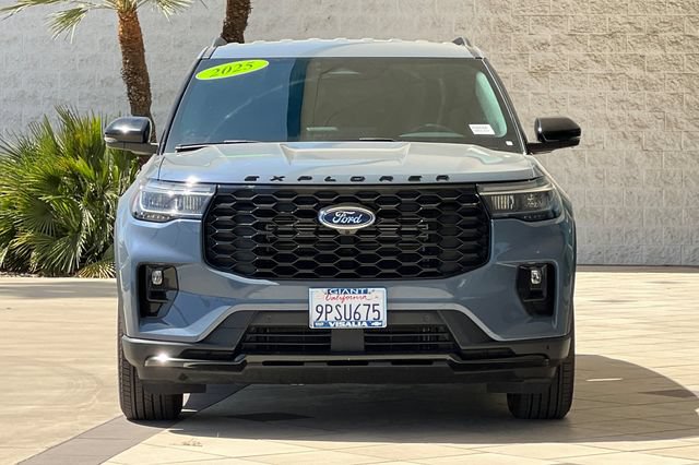 Used 2025 Ford Explorer ST-Line RWD image 9