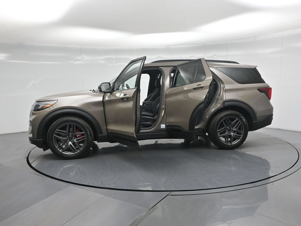 New 2026 Ford Explorer ST w/ Sun And Sound Package AWD/4WD image 33