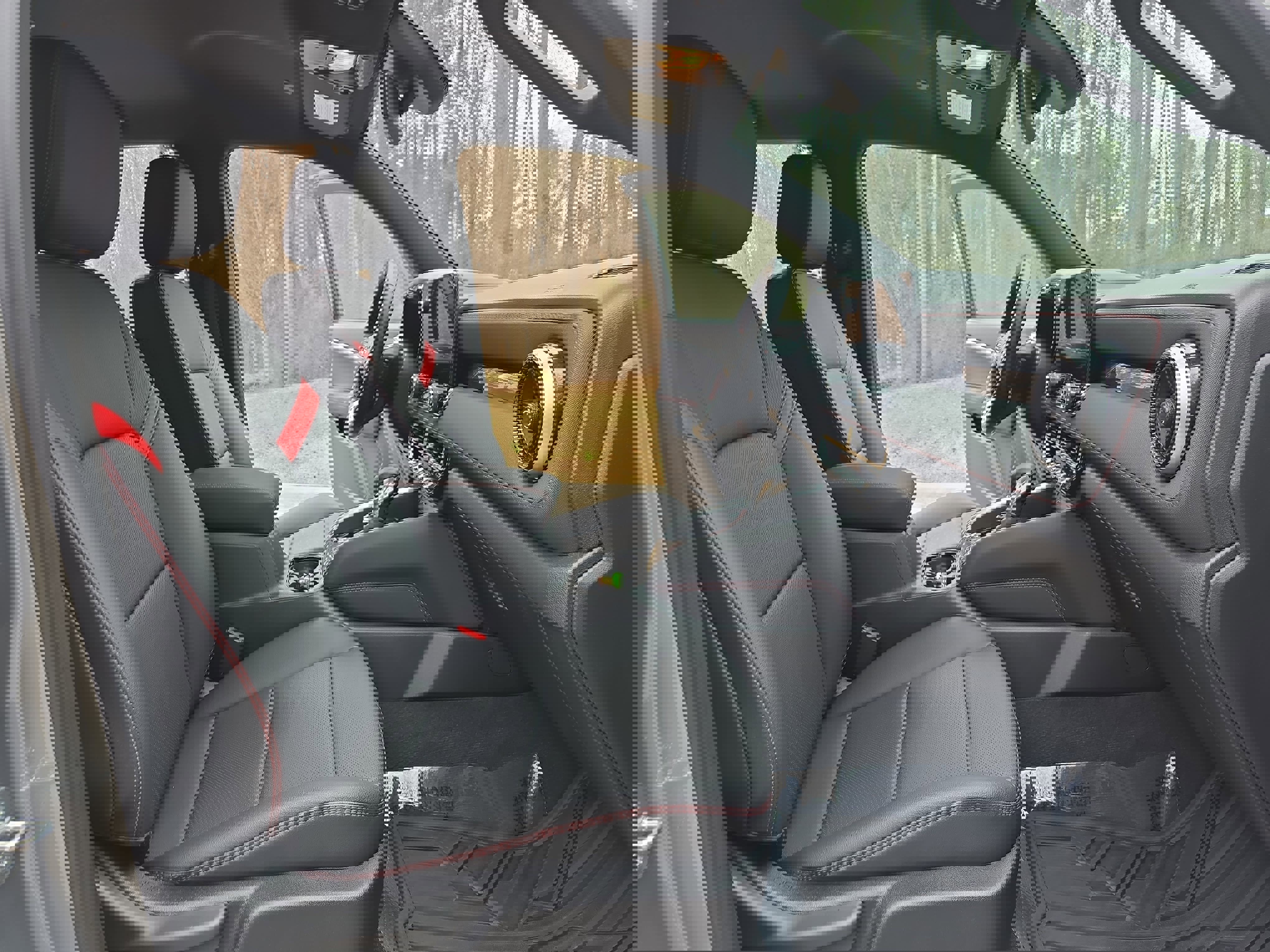 Used 2023 Chevrolet Colorado Z71 w/ Z71 Convenience Package 2 image 10