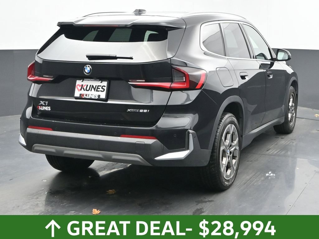 Used 2023 BMW X1 xDrive28i image 10
