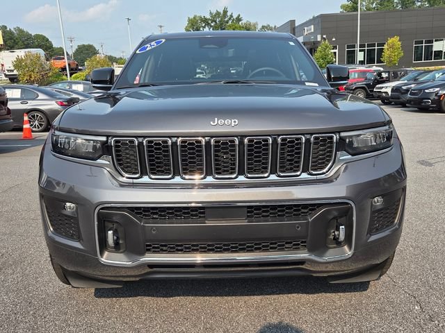 Used 2025 Jeep Grand Cherokee Overland w/ Luxury Tech Group IV AWD/4WD image 2
