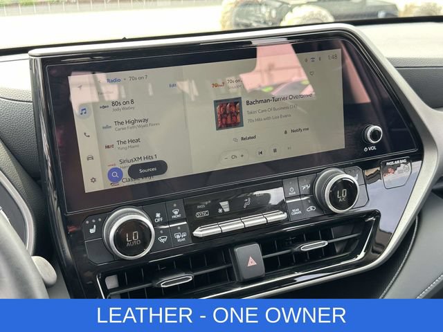 Used 2026 Toyota Highlander XLE AWD/4WD image 3